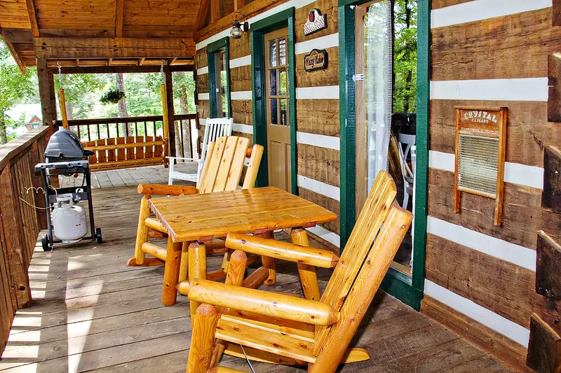 ROMANTIC HIDEAWAY