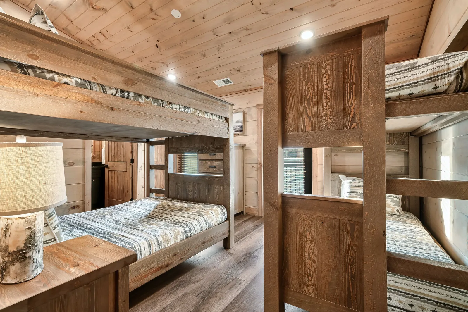 MOUNTAIN MASTERPIECE