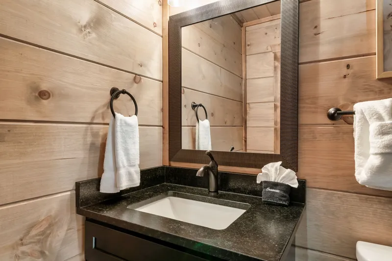 MOUNTAIN MASTERPIECE