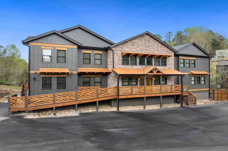 bear mountain lodge is one of our best large cabins in the Smokies