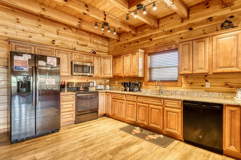MOUNTAIN VIEW POOL LODGE
