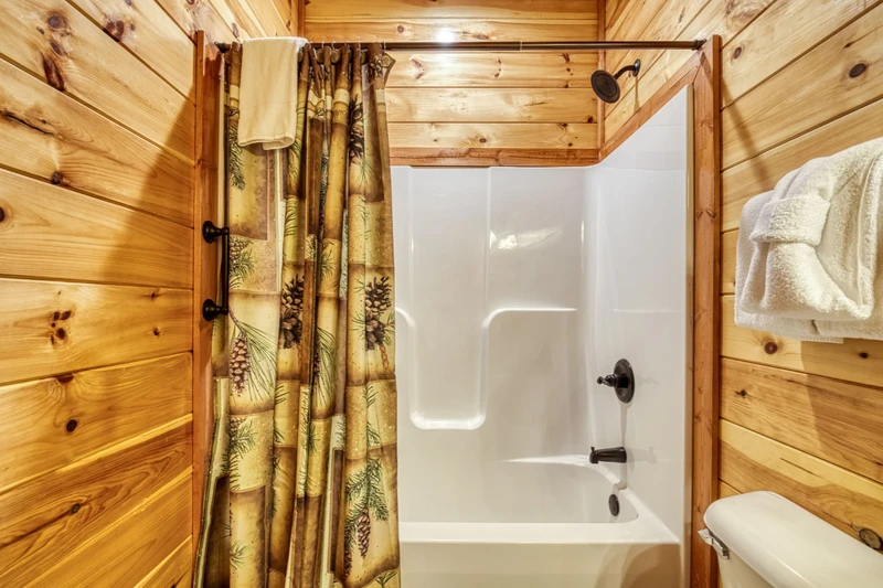 MOUNTAIN VIEW POOL LODGE